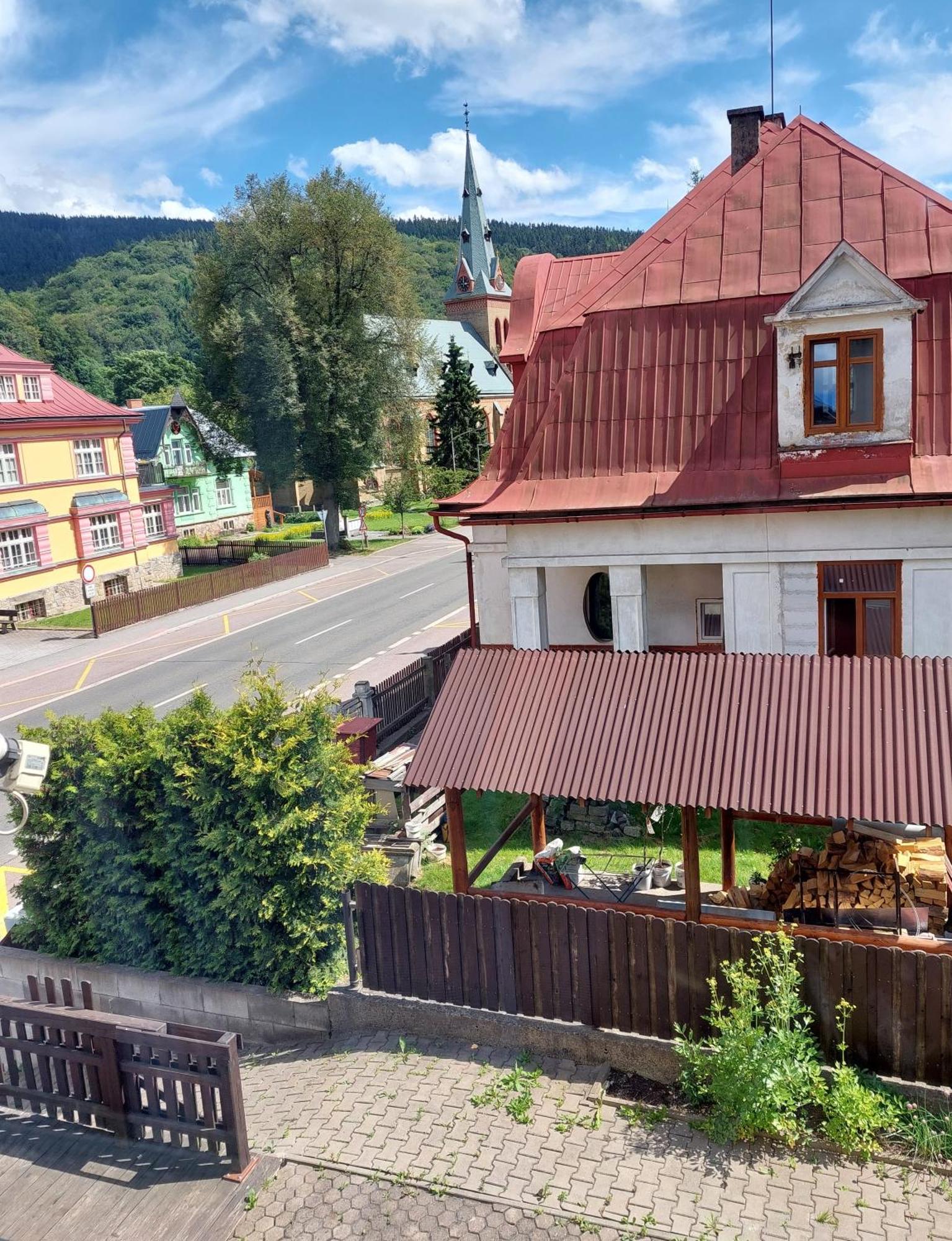 Penzion Harmonie Трутнов Экстерьер фото